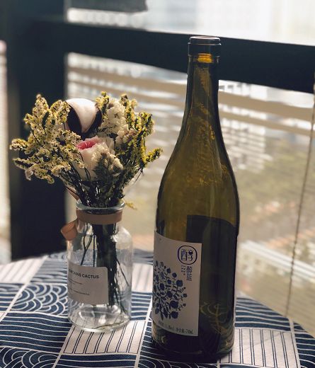 品味新年 1500顆A級藍(lán)莓釀一瓶，青島藍(lán)莓酒成過年碰杯新寵